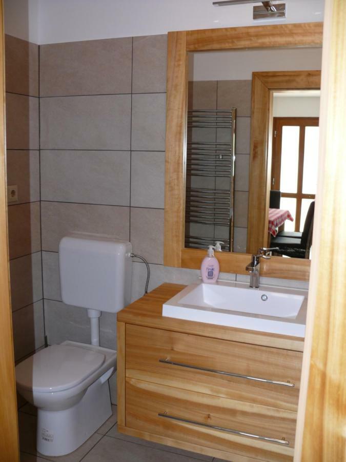 Sára Apartman Hévíz Exterior foto